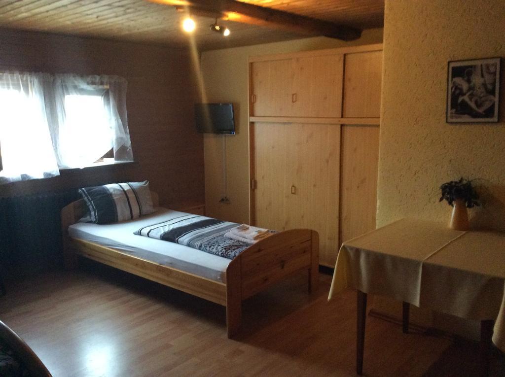 Hotel Drei Koenige Neckarbischofsheim Szoba fotó