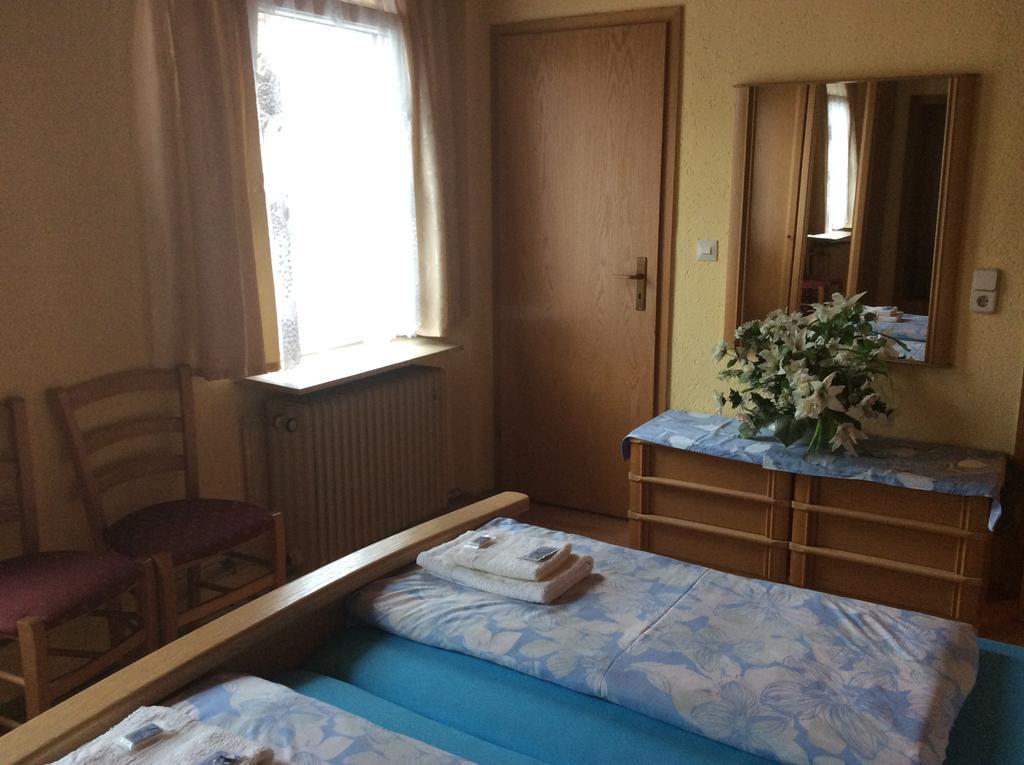 Hotel Drei Koenige Neckarbischofsheim Szoba fotó
